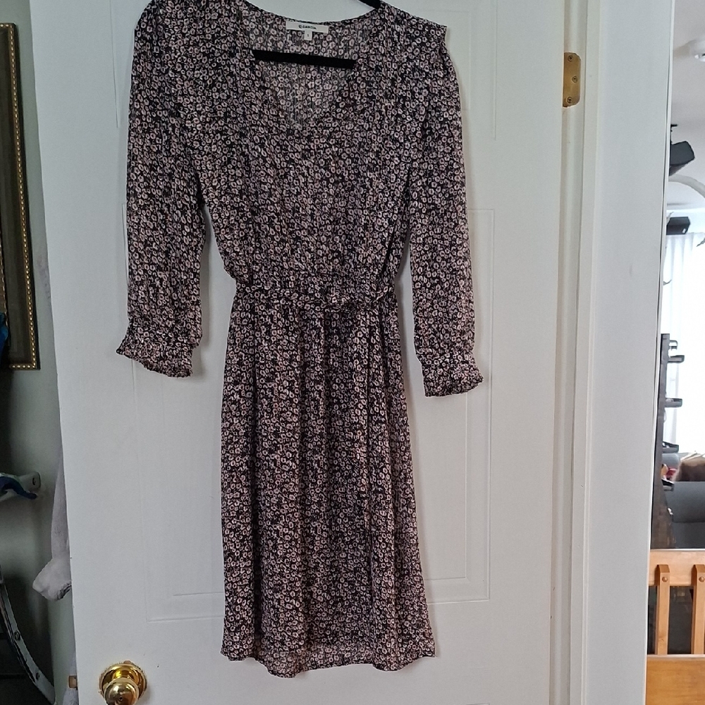 Elegant Floral Long Sleeve Dress in Black and Pink
